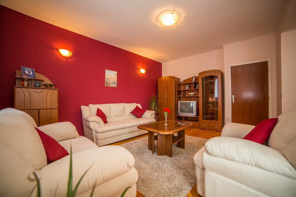 Apartments Maja Dugi Rat Ngoại thất bức ảnh